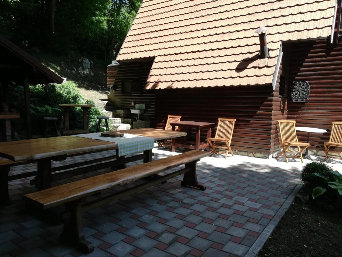 Holiday Home Mreznica Gornji Zvečaj Exteriér fotografie